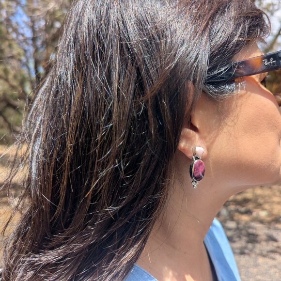 Handmade Navajo Sterling Silver Purple Spiny Oyster & Pink Heart Post Earrings** - Picture 8 of 9